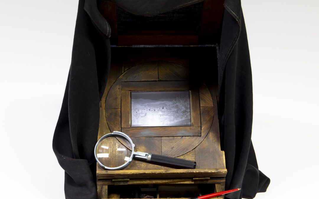 Retuširno stojalo ali »retušir pult«